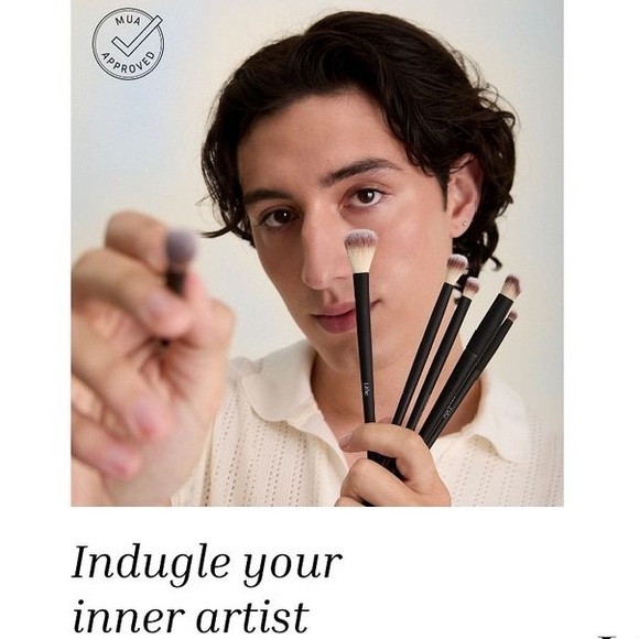 Lithe Beauty Everyday Essentials Brush Set BNIP - Picture 14 of 15